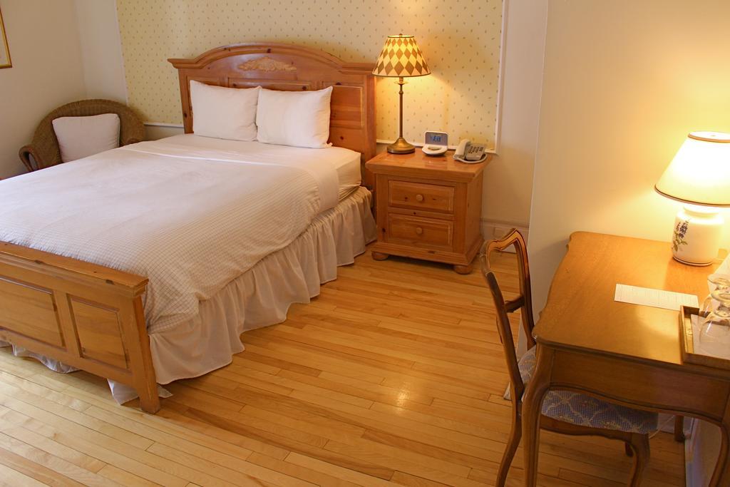 Hotel Relais Charles-Alexandre Quebec City Room photo